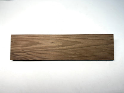 Steamed Black Walnut S/B (Select & Better) — 4/4 Kiln-Dried Boards | Widths 3–7″ | Lengths 12–42″ | Premium Walnut Lumber